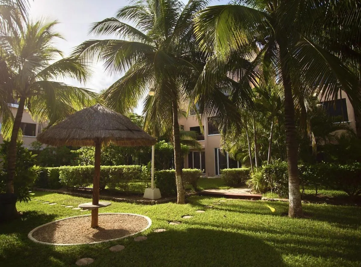 Apartment Cozy Loft With Pool, One Block From The Beach! Cancun